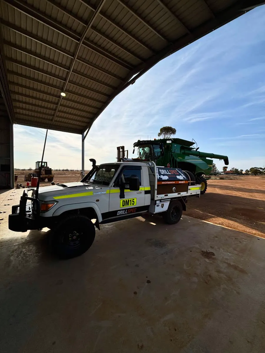 Drillspec DM15 ute at a farm shed callout